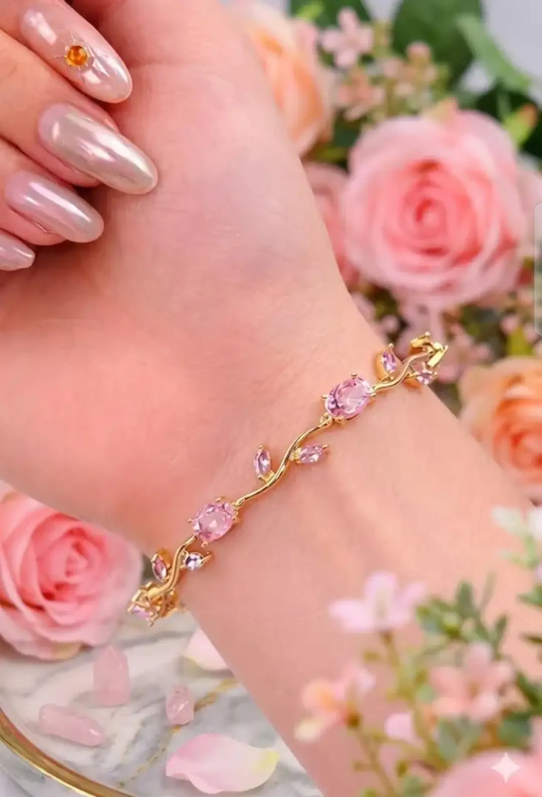 Golden Base Pink Trending Tulip Braclet - Image 3